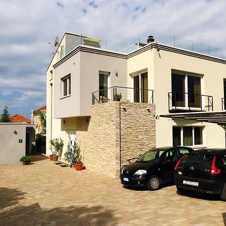 Apartments Rotiroti Zadar Eksteriør billede